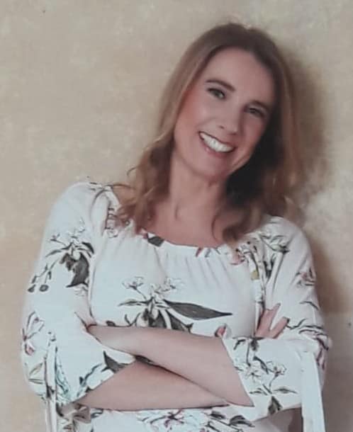 Stephanie Termeer Physiotherapeutin, Health Coach und Trainerin für körperbasierte Stressbewältigung, Atemregulation und Core-Stabilität.